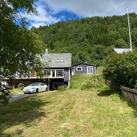 Voss- Myrkdalen Lodge Vossestrand Luaran gambar