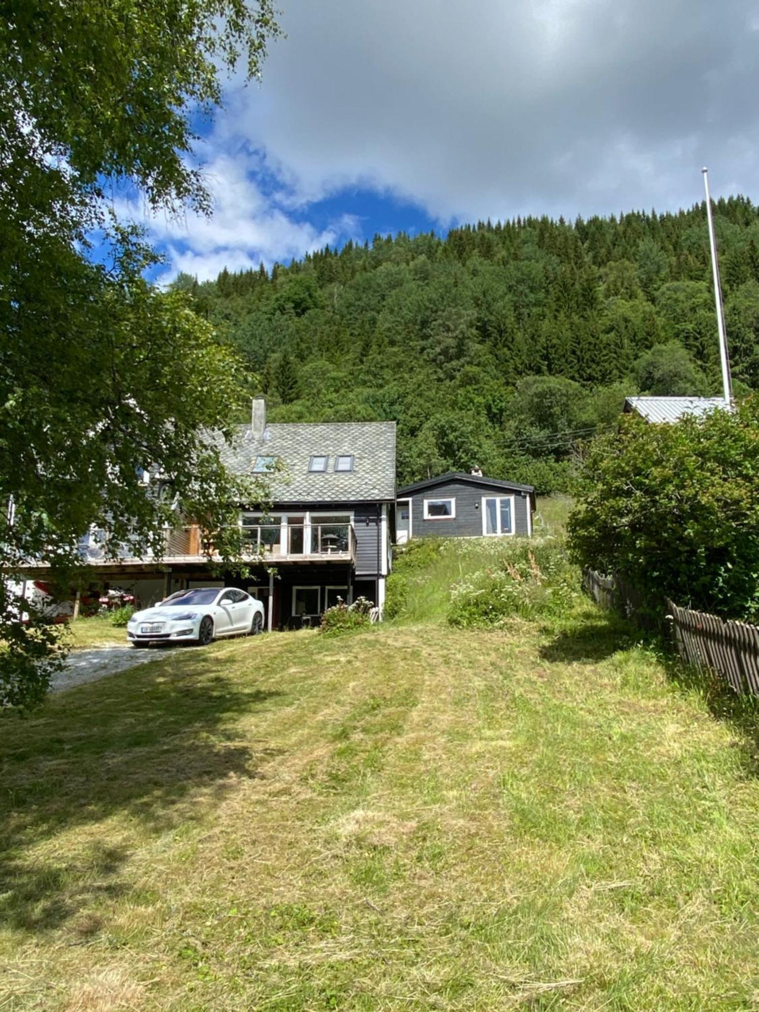 Voss- Myrkdalen Lodge Vossestrand Luaran gambar